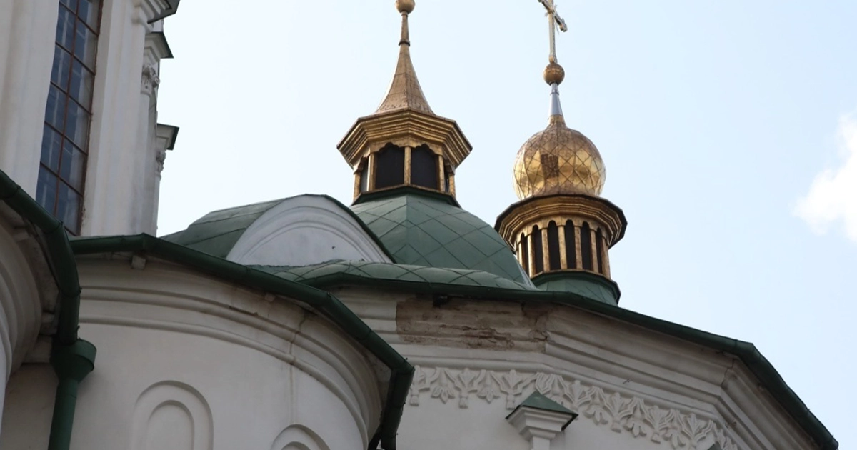 Пошкодження фасаду Софії Київської після російського обстрілу — заява ДЕСС