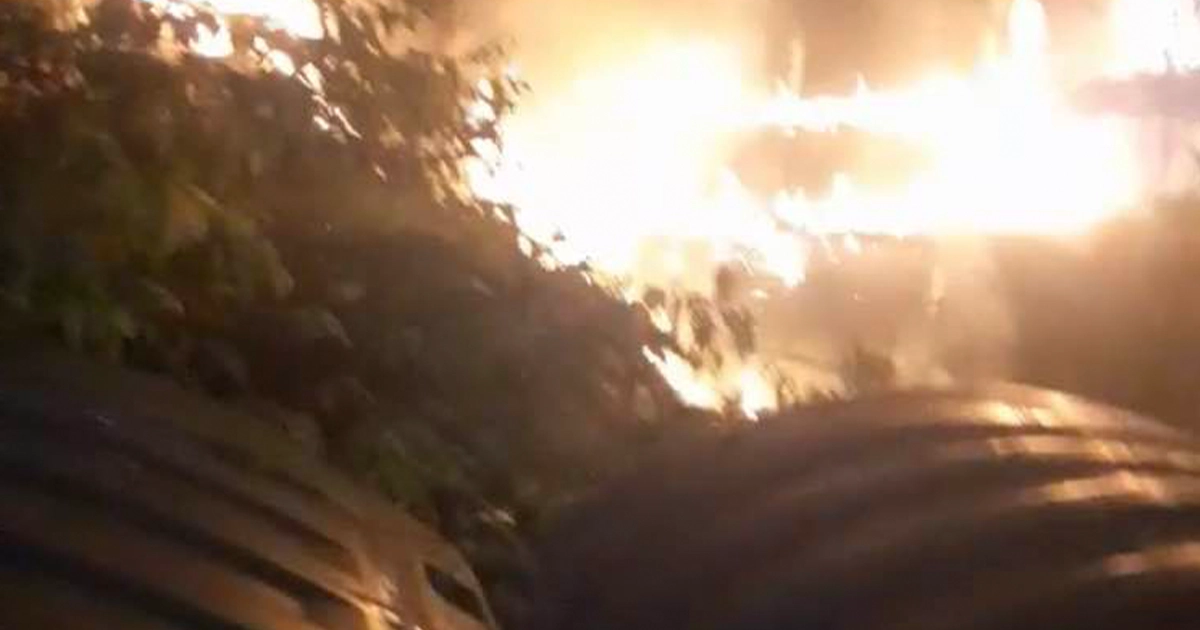 Наслідки падіння дрону на території церкви Нове життя в Києві