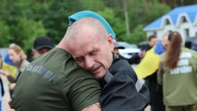 Зустріч звільнених з полону українських військових після повернення до України