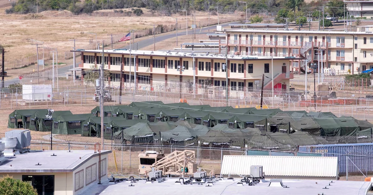 План Трампа перевести тисячі іноземців у Гуантанамо викликав обурення