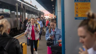 Українська молодь виїжджає за кордон