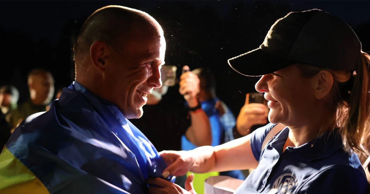 Звільнені українські Захисники після повернення з полону