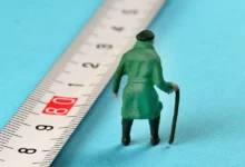 Середня тривалість життя в Україні різко знизилася