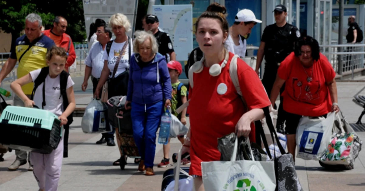 Українські біженці залишають країну через війну