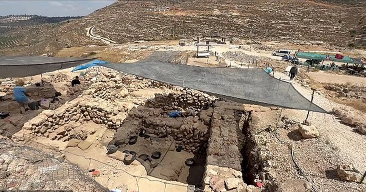 Археологи досліджують стародавню будівлю в Шіло, яка могла слугувати Скинією з Ковчегом Завіту