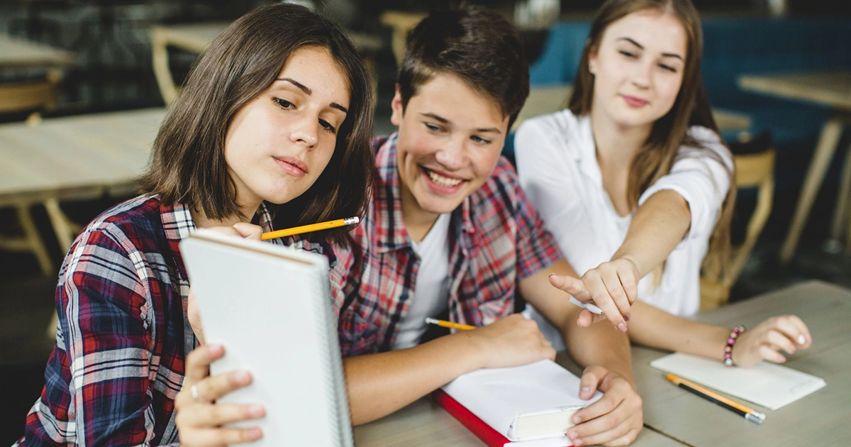 Українські студенти в західних університетах: статистика та тенденції 2023–2024