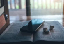 Уперше цифрові Біблії перевищили друковані у світі