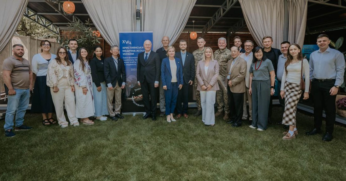 Перший медичний молитовний сніданок у Києві з міжнародною участю