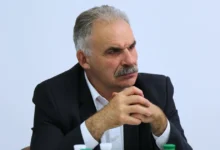 Менше половини релігійних організацій в Україні отримали статус критично важливих — Єленський