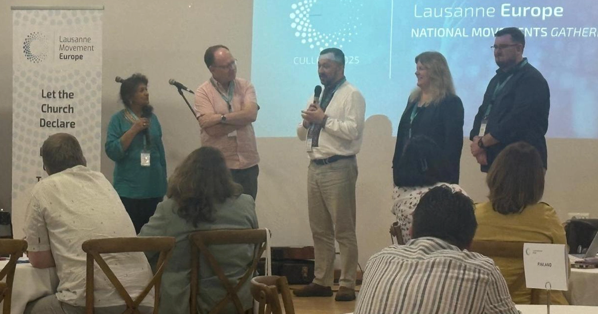 Українська делегація на зустрічі Лозаннського руху Європи у Валенсії, молитва за Україну