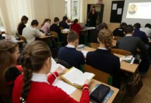 МОН рекомендує змінити канікули та графік навчання через блекаути