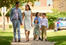 Чому люди залишають або зберігають віру: дослідження Pew