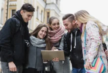 Молодь у Британії частіше дякує Богові та шукає сенс життя — дослідження