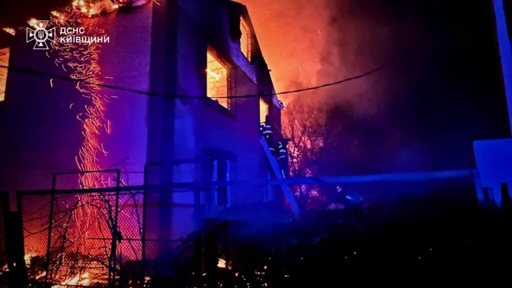 РФ випустила по Україні майже 500 дронів і 40 ракет: наслідки