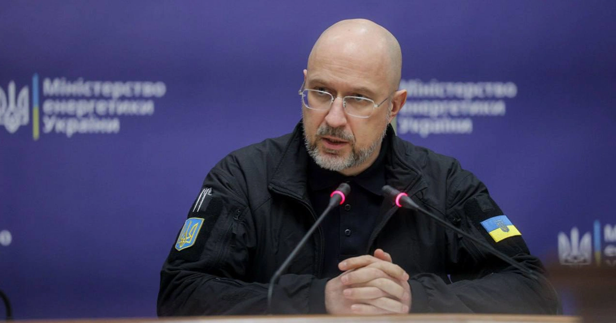 Комендантська година: дозволять рух до Пунктів незламності — Шмигаль