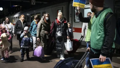 Тимчасовий захист у ЄС завершується: що чекає українських біженців