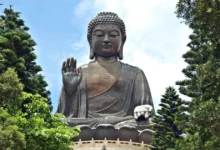 Буддизм у світі скорочується через старіння і відхід вірян