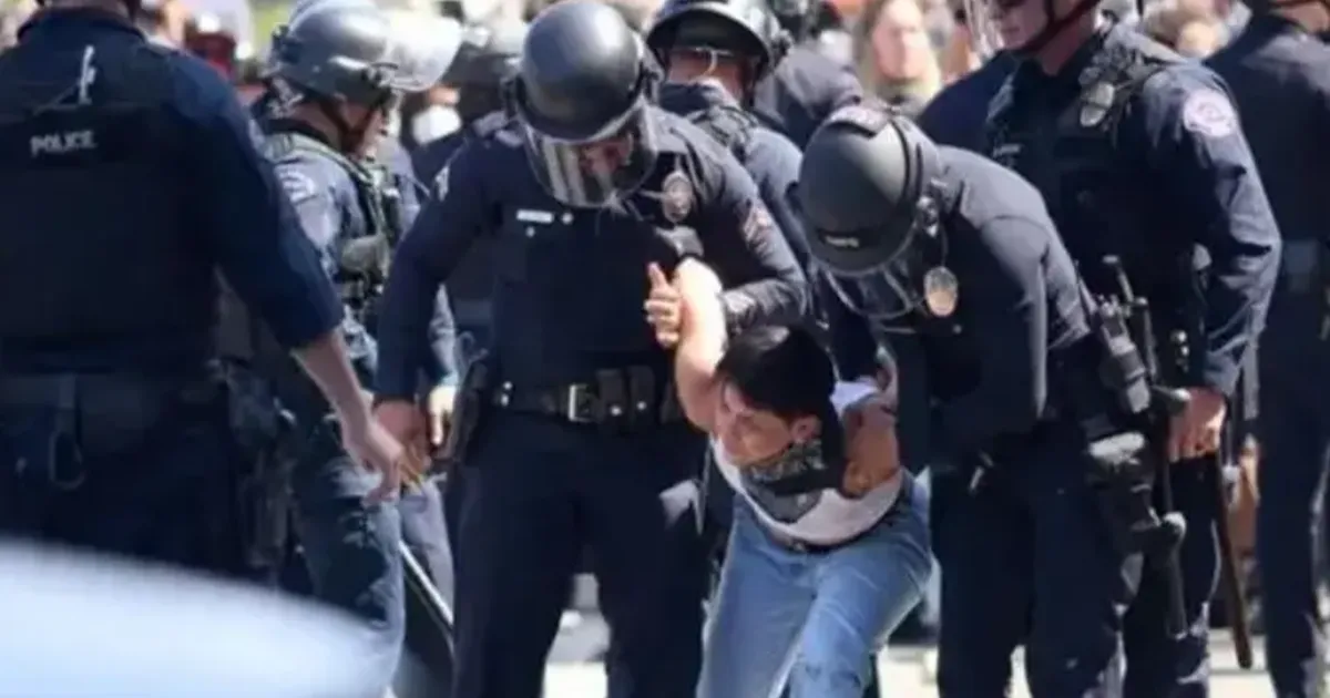 Українців у США затримує ICE: проблеми з програмою U4U