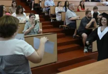 Скорочення вишів в Україні: