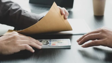 Результати опитування про стан корупції та напрямок розвитку України.