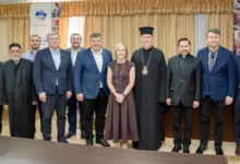 Зустріч представників ВРЦіРО з послом США Джулі Девіс у Домі Біблії.