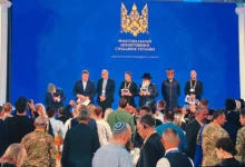 Учасники Національного молитовного сніданку-2026 у Києві моляться за Україну