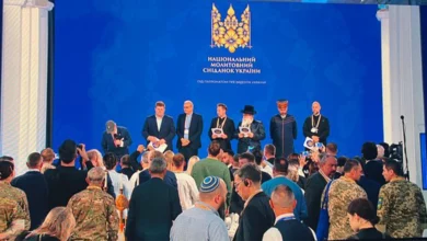 Учасники Національного молитовного сніданку-2026 у Києві моляться за Україну